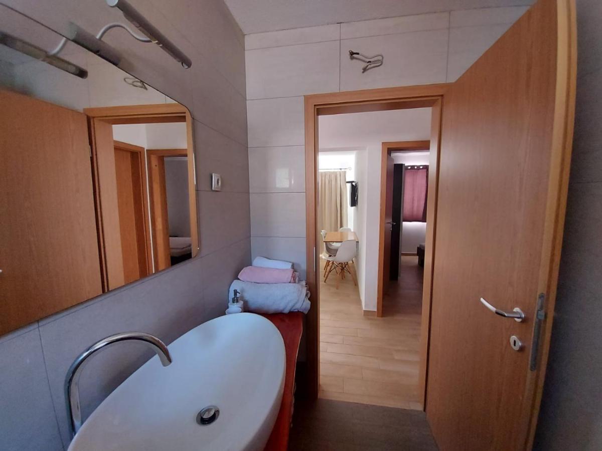 Frane Apartment Zavalatica Exterior foto